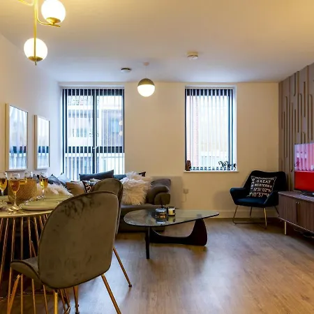 Pass The Keys Super Luxurious 1 Bed Jewellery Q * Birmingham
